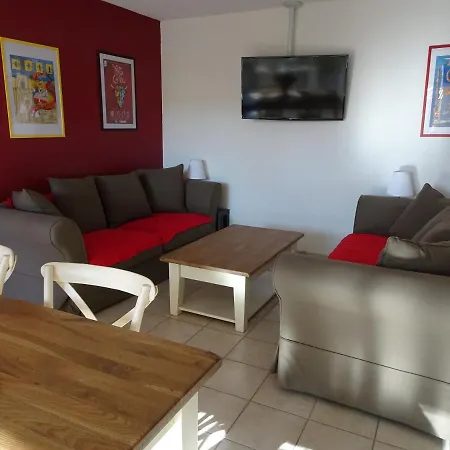 Les Manades Apartment Aigues-Mortes Exterior photo